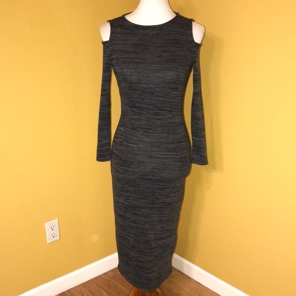 Chelsea & Theodore gray cold shoulder dress